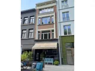 Appartement Antwerpen - Opbrengsteigendom met 3 appartementen en handelsgelijkvloers