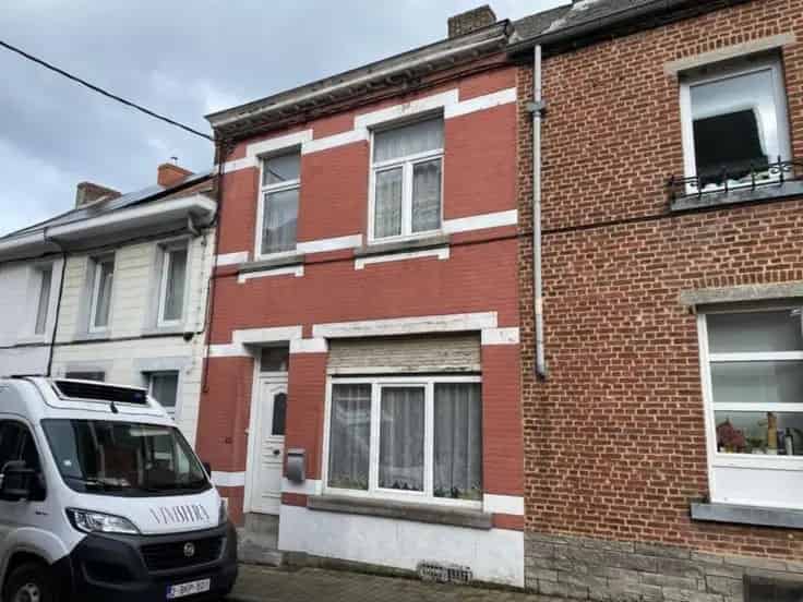Huis te Koop 3 Slaapkamers Zolder Kelder