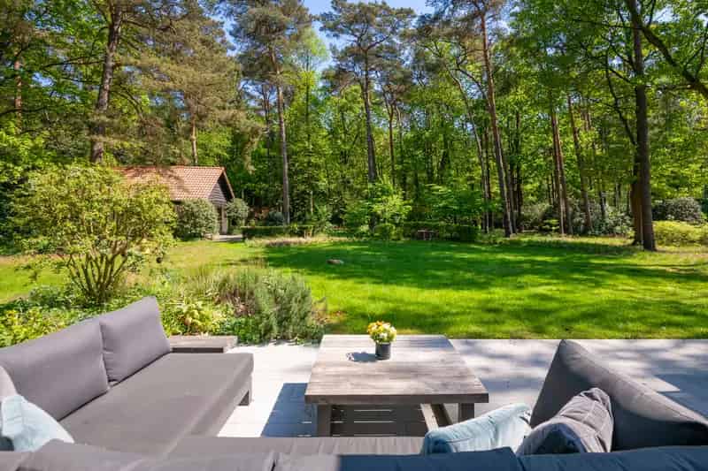 Gelijkvloerse Villa te Huur met Guesthouse in Kapellenbos
