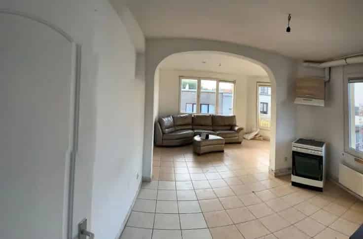 Opbrengsteigendom 3 Studio's Handelspand Garagebox