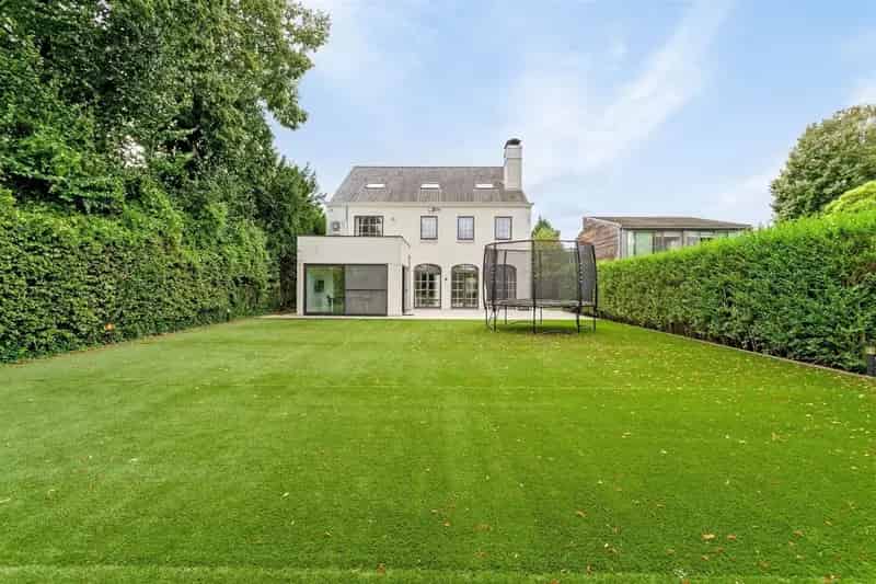 Luxe Villa te Wilrijk 875m² - 5 slaapkamers - gerenoveerd