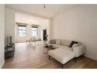 Gerenoveerde halfopenwoning 4 slaapkamers te Beveren Leie EPC B