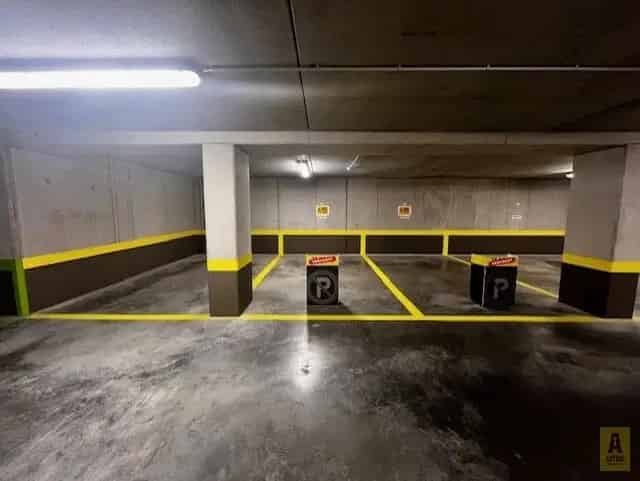 Ondergrondse Parkeerplaatsen te Huur Res Europe