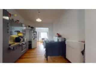 Appartement te koop Sint-Jans-Molenbeek 64m² - Terras - Nabij openbaar vervoer