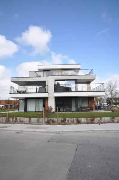 Appartement te Huur Harelbeke - 2 Slaapkamers - Grote Tuin