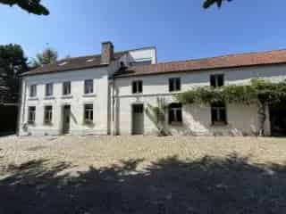 Villa te koop Lasne 4 slaapkamers 2 badkamers tuin tennis