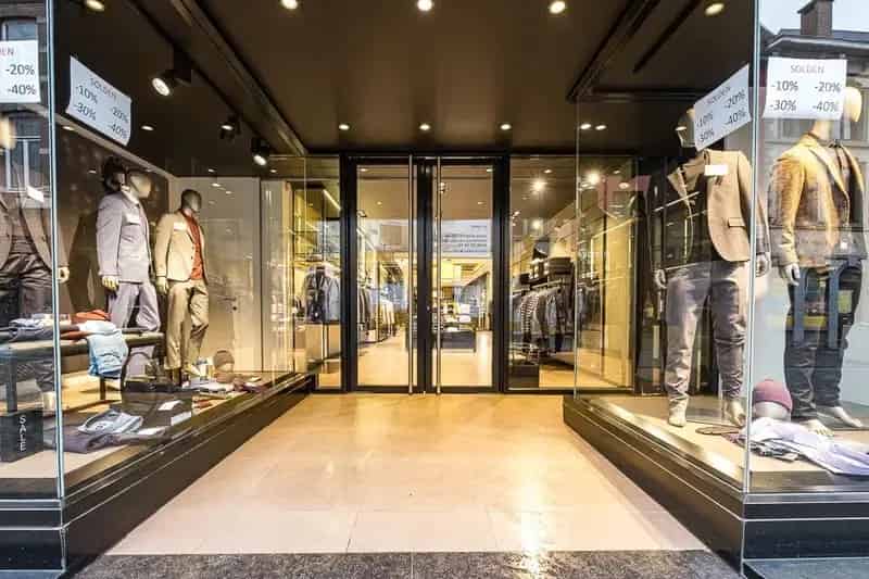 Handelspand 220m2 te koop