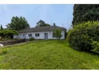 Bungalow te koop Beersel - Rustig gelegen woning met garage