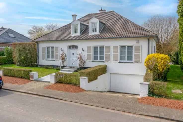 Villa te Koop Sint-Genesius-Rode
