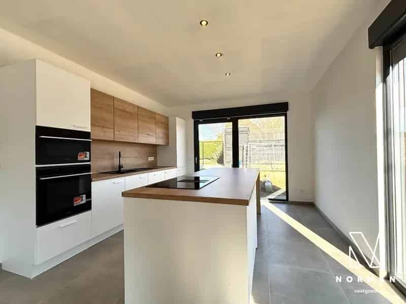 Huis te huur te Deerlijk: 3 slaapkamers, 2 badkamers, energetisch gerenoveerd
