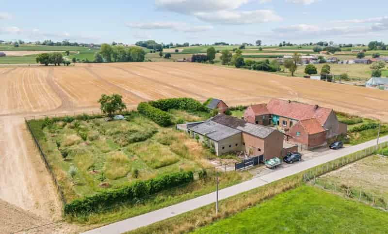 Huis te koop: Landelijke hoeve te renoveren