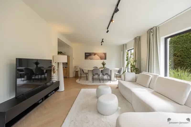 Huis te huur Schilde: Instapklare gerenoveerde woning met tuin
