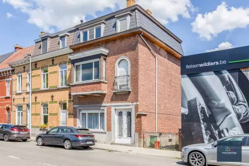 Te renoveren karakterwoning Gent Mariakerke