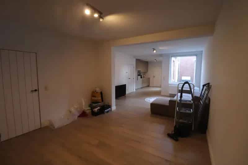 Gerenoveerde 3 Slaapkamers Woning Met Tuin