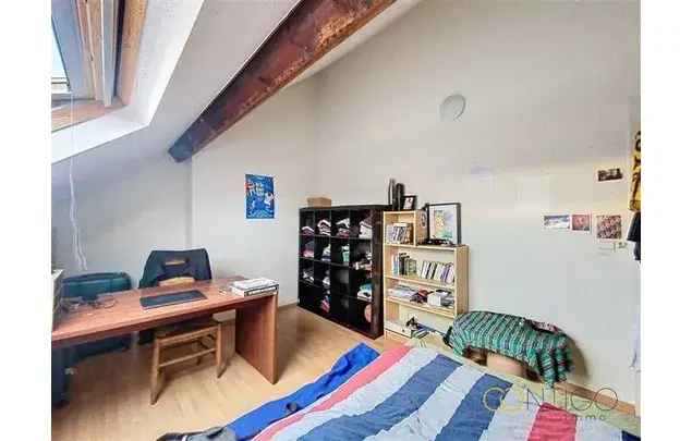 Huur 2 slaapkamer appartement van 70 m² in Schaerbeek - Schaarbeek