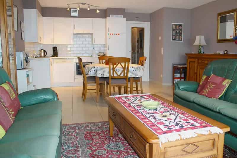 Appartement te koop Zeedijk: Ruim appartement met zonneterras