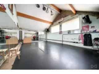 Industrie te koop Dison 160m² Magazijn Atelier Woning