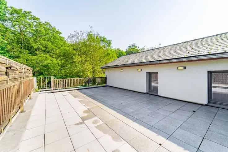 Villa te Koop: Gelijkvloers met 3 slaapkamers en tuin