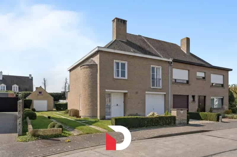 Huis te huur Oostkamp: 3 slaapkamers, garage, atelier en tuin