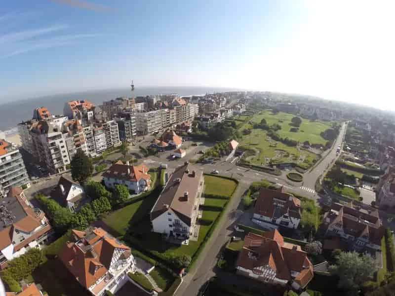 Dubbele Garagebox te Huur Parking Minigolf Knokke
