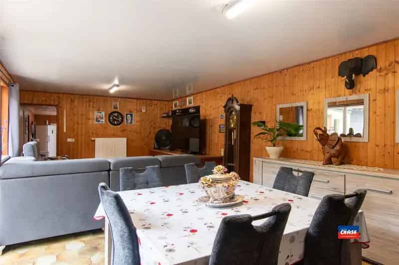 Op te frissen Bungalow te Koop