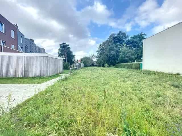 Bouwgrond te koop Sint-Amandsberg 904m²