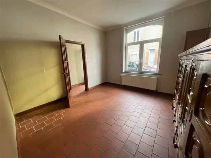 Ruime 5 Slaapkamerwoning Sint Truiden