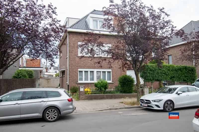 Te renoveren HOB 2 slaapkamers Hoboken Tuin Garage