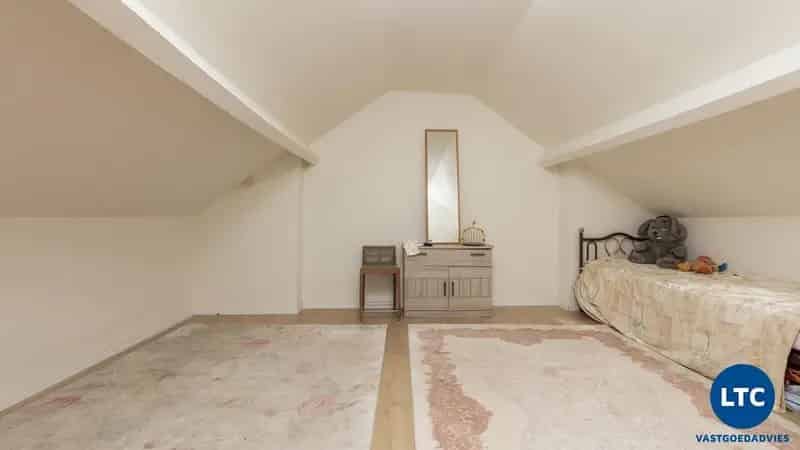 Rijwoning te Tienen - 3 slaapkamers - 2 badkamers
