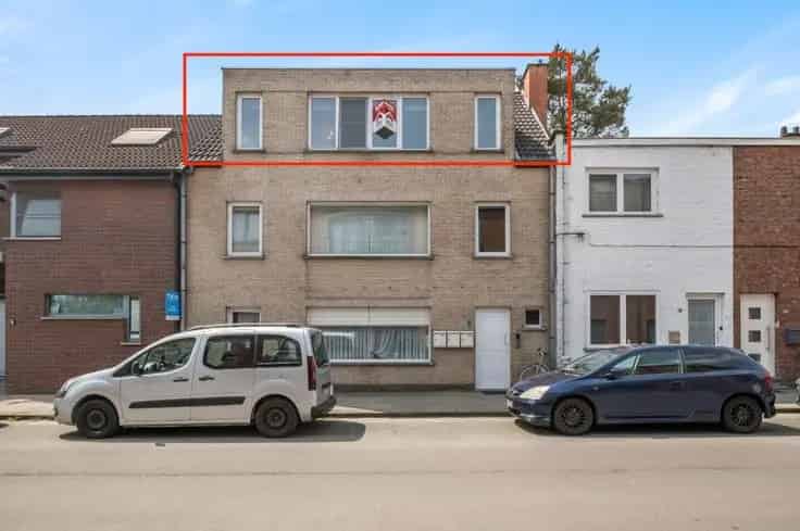 Appartement Te Koop Hamme: Instapklaar Dakappartement met Terras