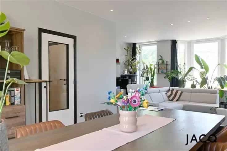 Moderne woning te Hoboken met 3 slaapkamers en ruime tuin
