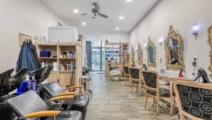 Handelshuis met appartement te koop Antwerpen Lange Koepoortstraat