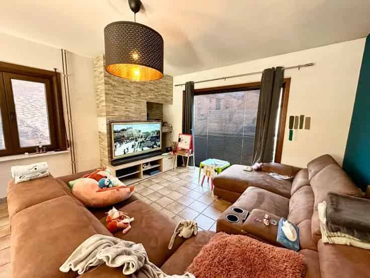 Huis Te Koop: Ruime Villa met Tuin en Jacuzzi