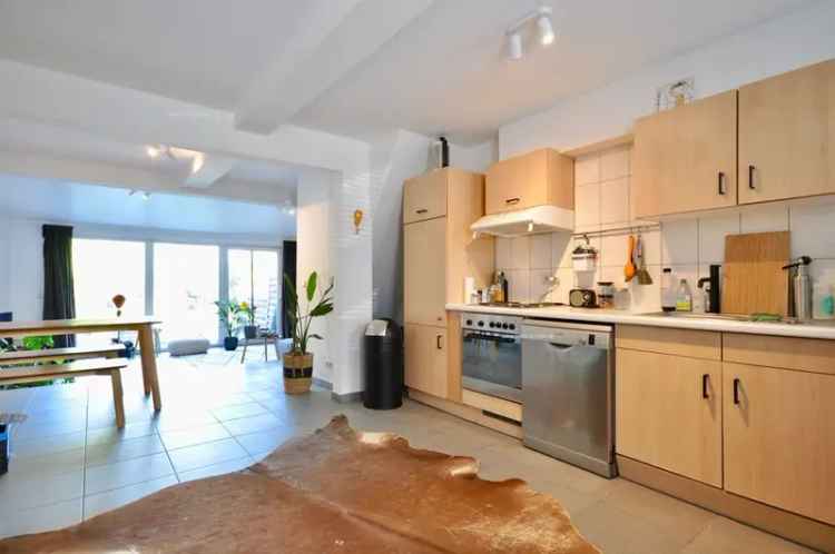 Te Huur Kluisbergen: Gerenoveerde woning 3 slaapkamers