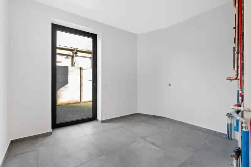 Halfopen nieuwbouwwoning 3 4 slaapkamers grote tuin Kapellen