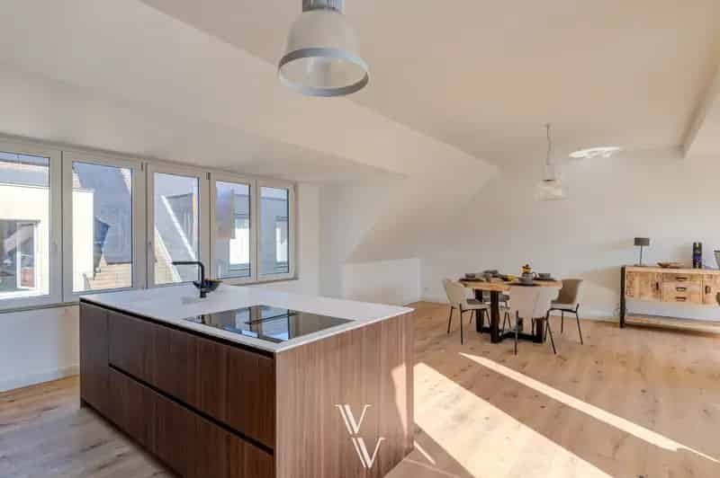 Penthouse te koop Lier 100m2 ruim terras Zuid