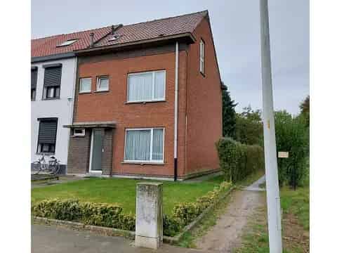 Eengezinswoning Louis Van Regenmortellei 28