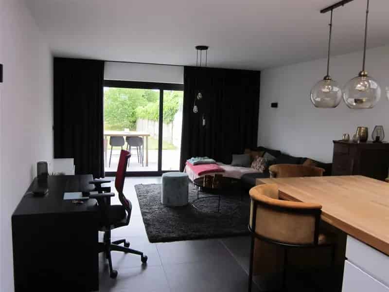 Huis te huur 160m2 met terras 35m2