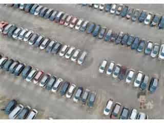 Handelspand te koop Parkeerterrein Charleroi Airport
