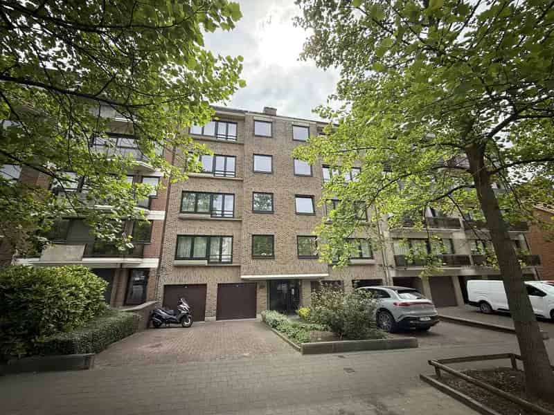 Appartement te huur Neder-Over-Heembeek 2 slaapkamers gerenoveerd