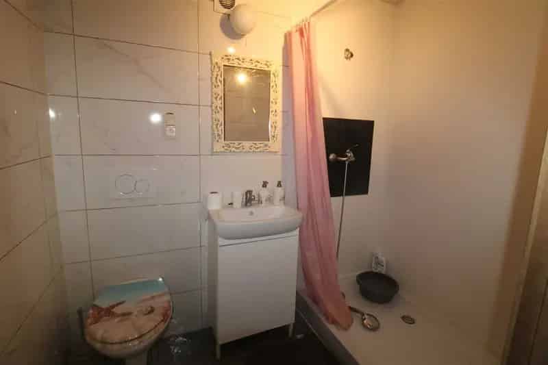 Ruime woning 3 units op te frissen