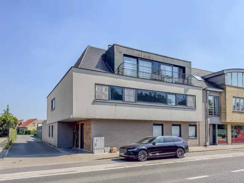 Appartement te koop 1 slaapkamer dakterras garage Woumen