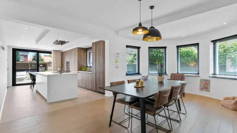 Gerenoveerde karakterwoning nabij het centrum van Houthalen