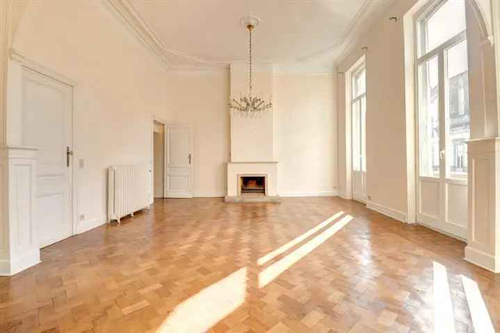 Appartement te huur in Ixelles