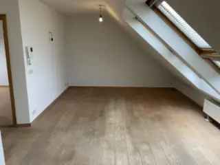 Te koop penthouse appartement in Asse met 2 slaapkamers en lift