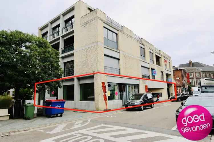 Commerciële ruimte van 340 m²  hartje centrum - Q parking