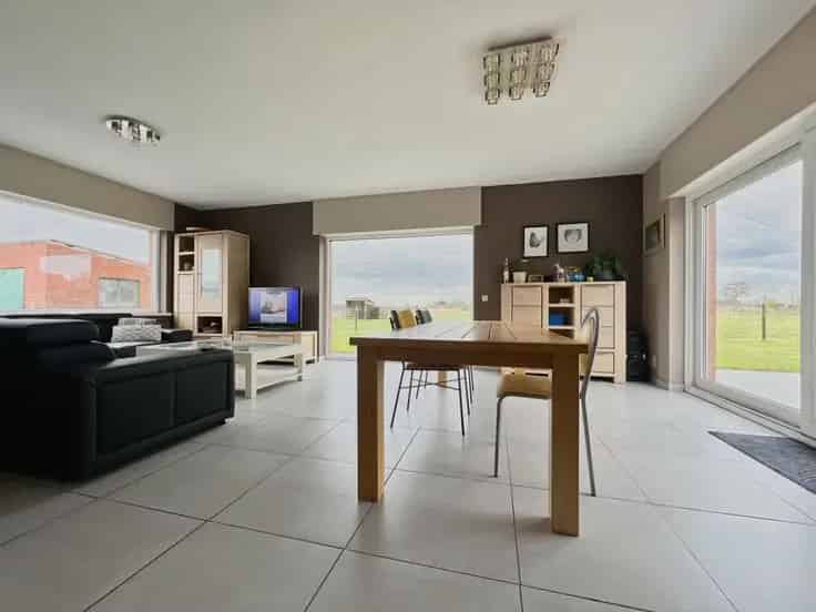 Landelijke Eigendom te Koop Torhout 6 slaapkamers gerenoveerd