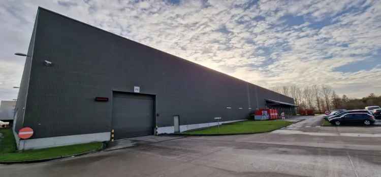 Huur bedrijfsvastgoed logistiek hub van 3000 7000 m2 E17 E40