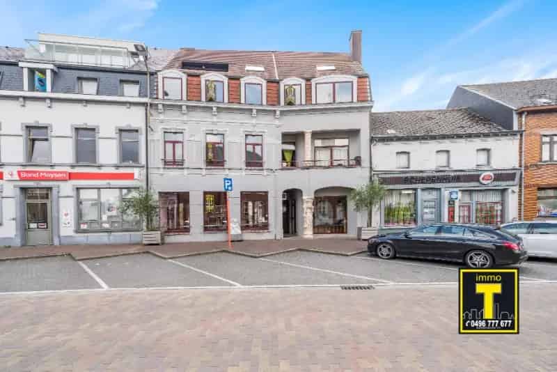 Huis te koop in Herzele: 3 appartementen met lift