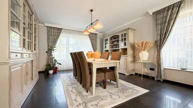 Nieuwbouw Villa 6 slaapkamers Houthalen